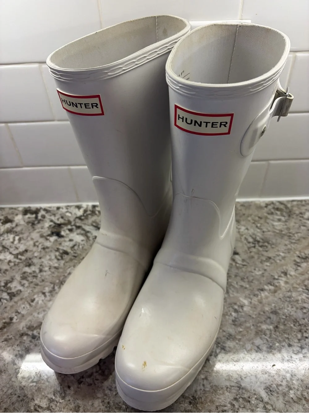 Hunter sleek white